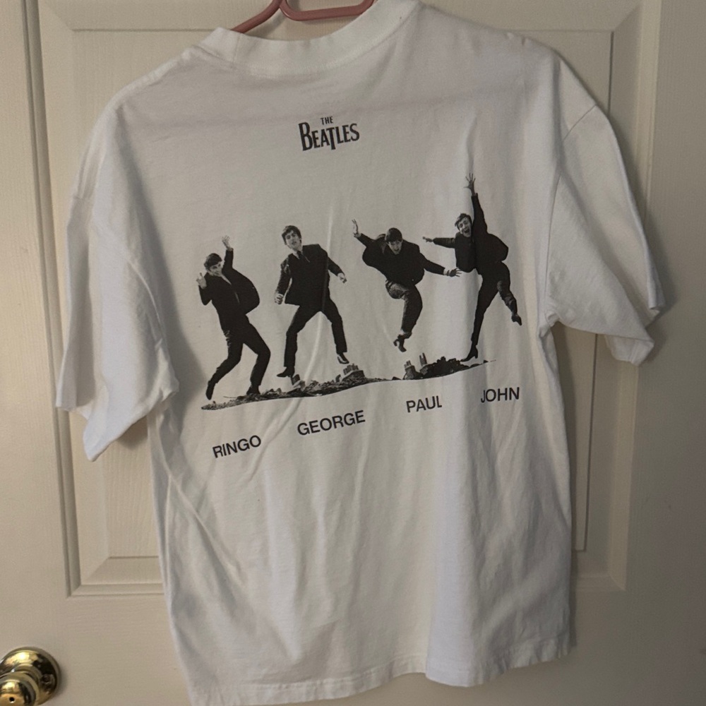AE x The Beatles Vintage style Graphic T-Shirt Size Small - Picture 5 of 7